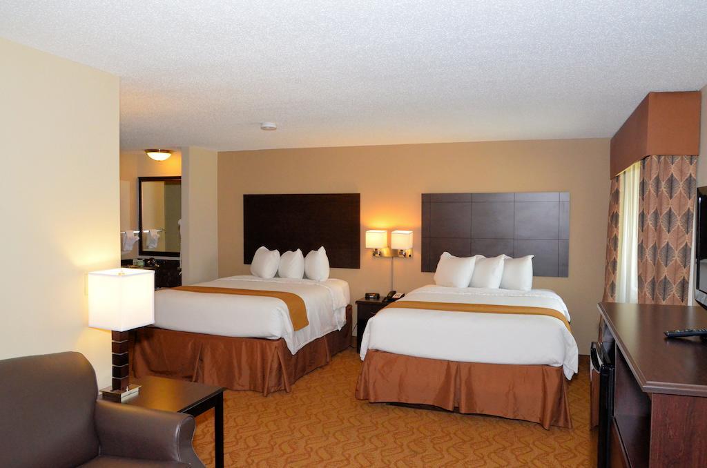 Cobblestone Inn & Suites - Lake View Ruang foto