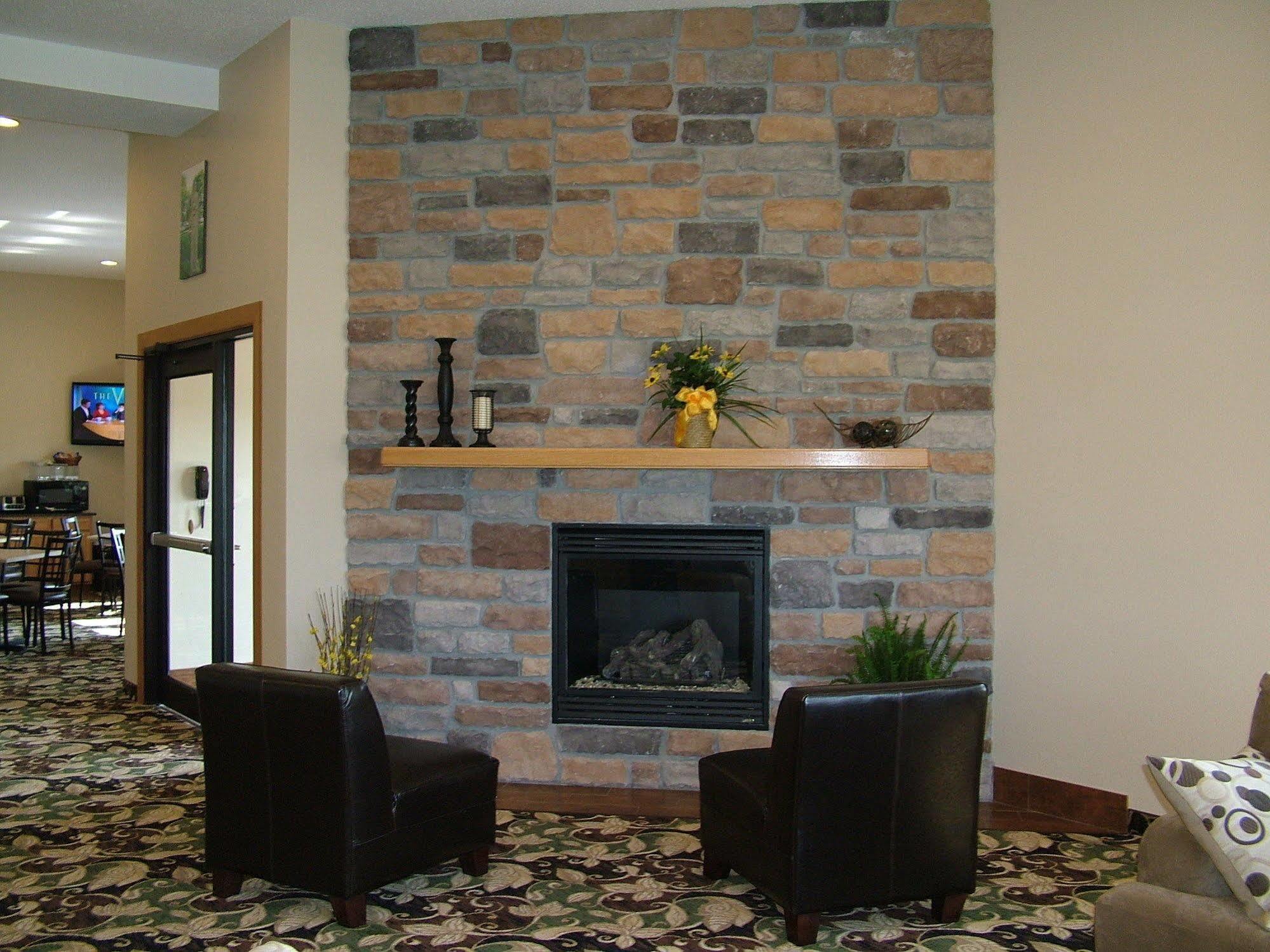 Cobblestone Inn & Suites - Lake View Bagian luar foto